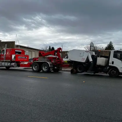 Heavy duty towing Yuba City for semi truck recovery